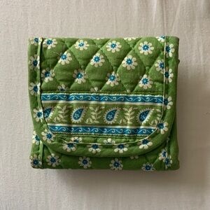 Vera Bradley Green Daisy Wallet